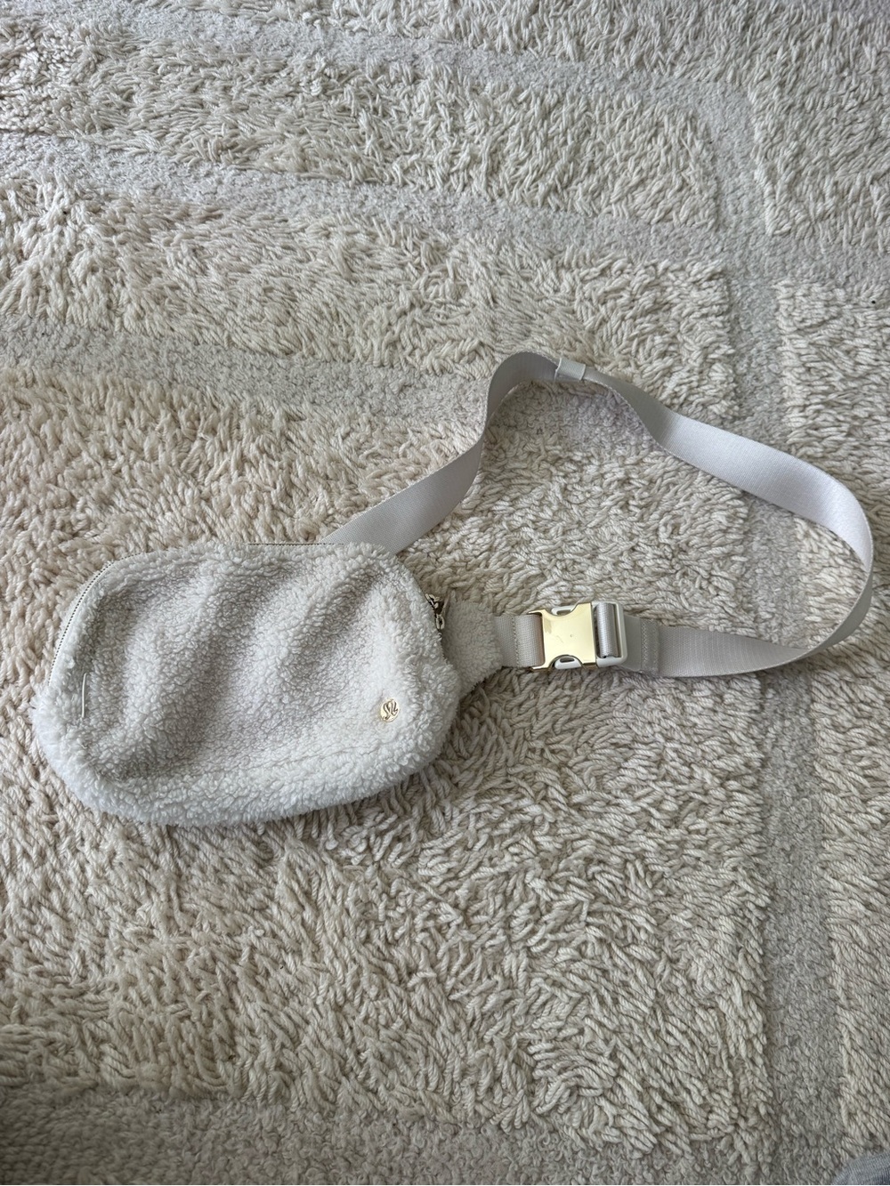 Lululemon fuzzy white bag